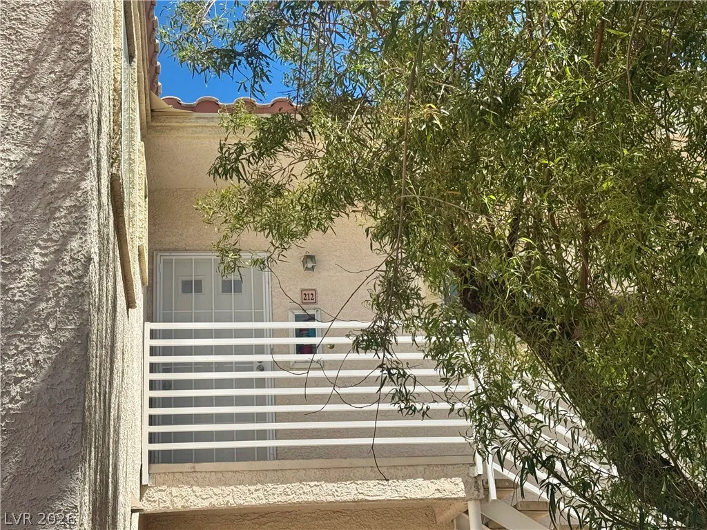 1900 Torrey Pines, Las Vegas, NV 89108