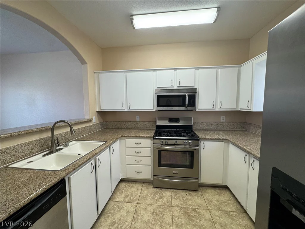 1900 Torrey Pines, Las Vegas, NV 89108
