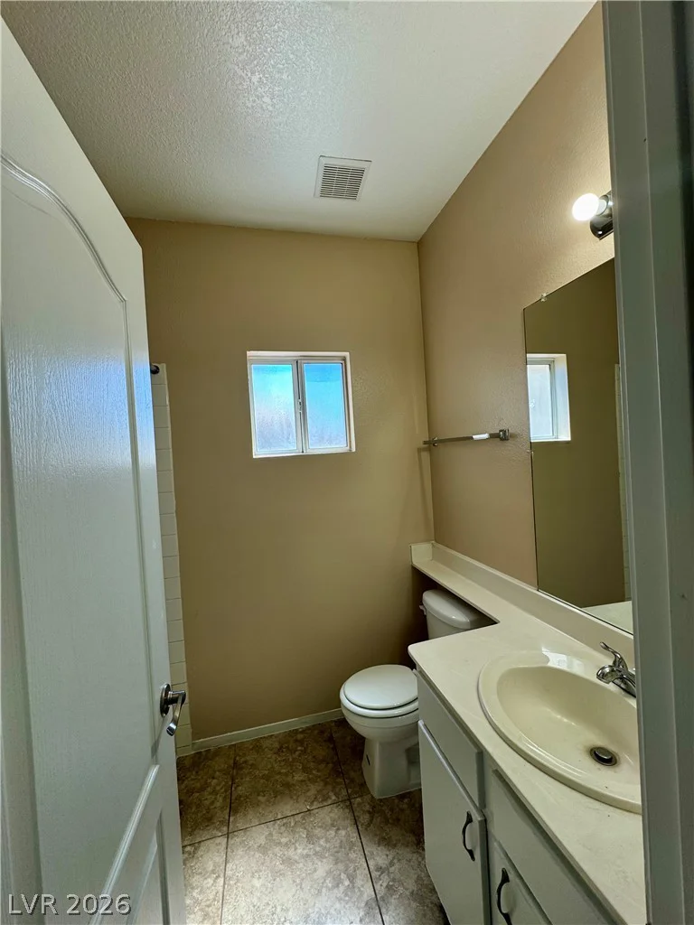 1900 Torrey Pines, Las Vegas, NV 89108