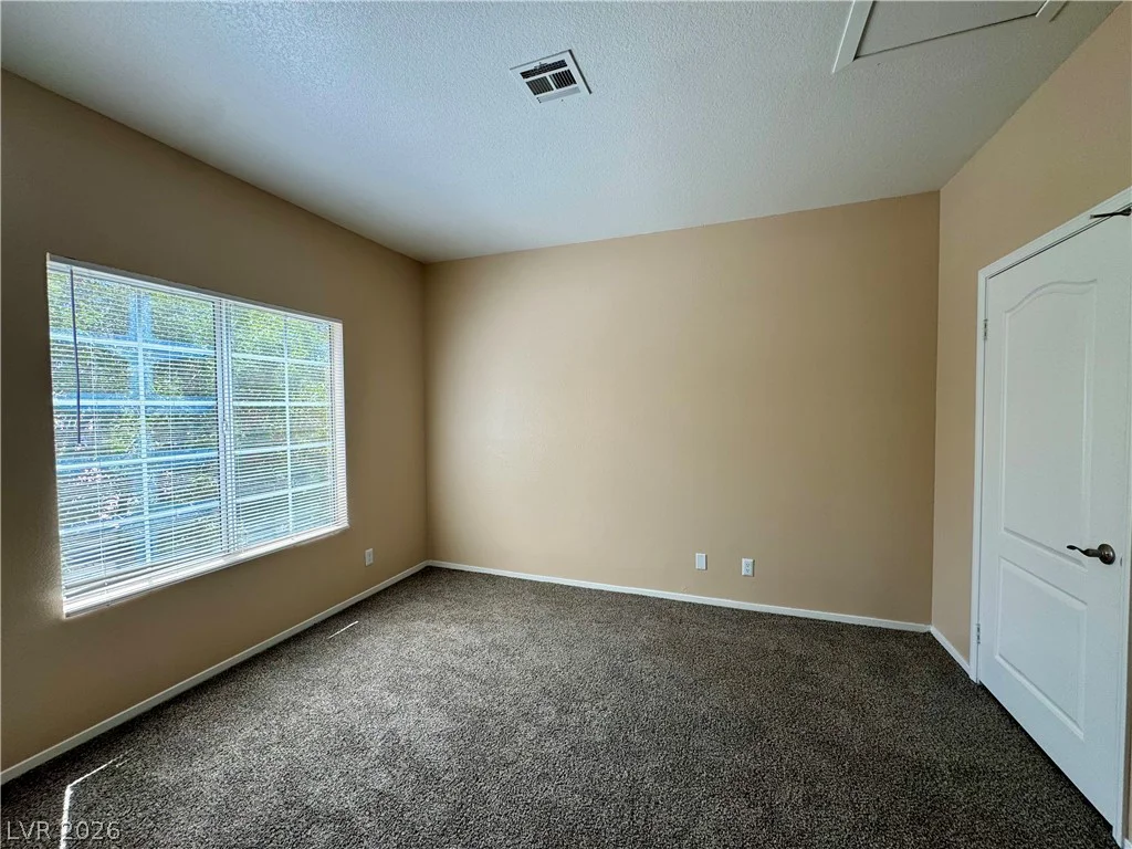 1900 Torrey Pines, Las Vegas, NV 89108