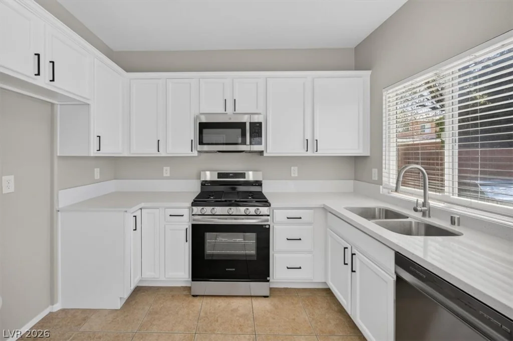 10191 Deep Glen, Las Vegas, NV 89178