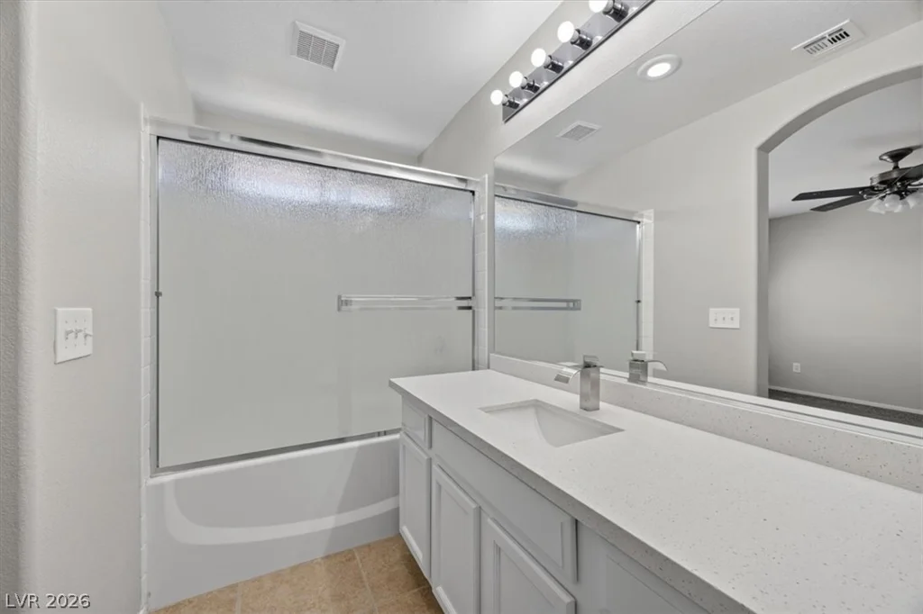 10191 Deep Glen, Las Vegas, NV 89178