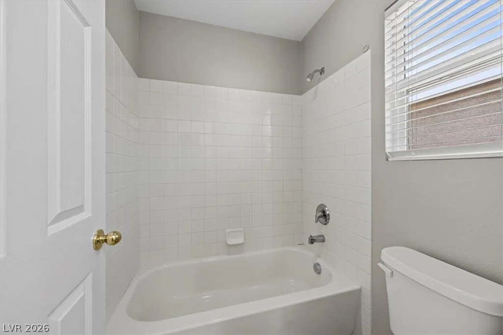 10191 Deep Glen, Las Vegas, NV 89178