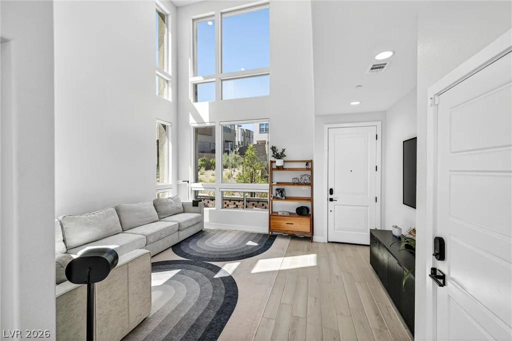 1782 Sparrow Song, Las Vegas, NV 89138