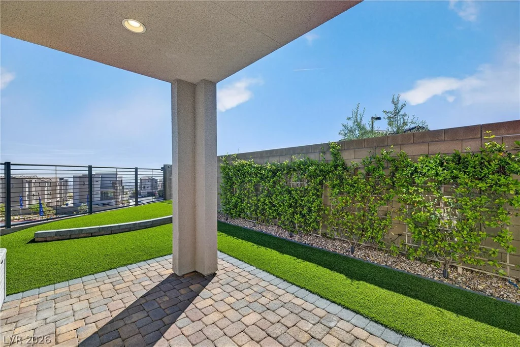 1782 Sparrow Song, Las Vegas, NV 89138