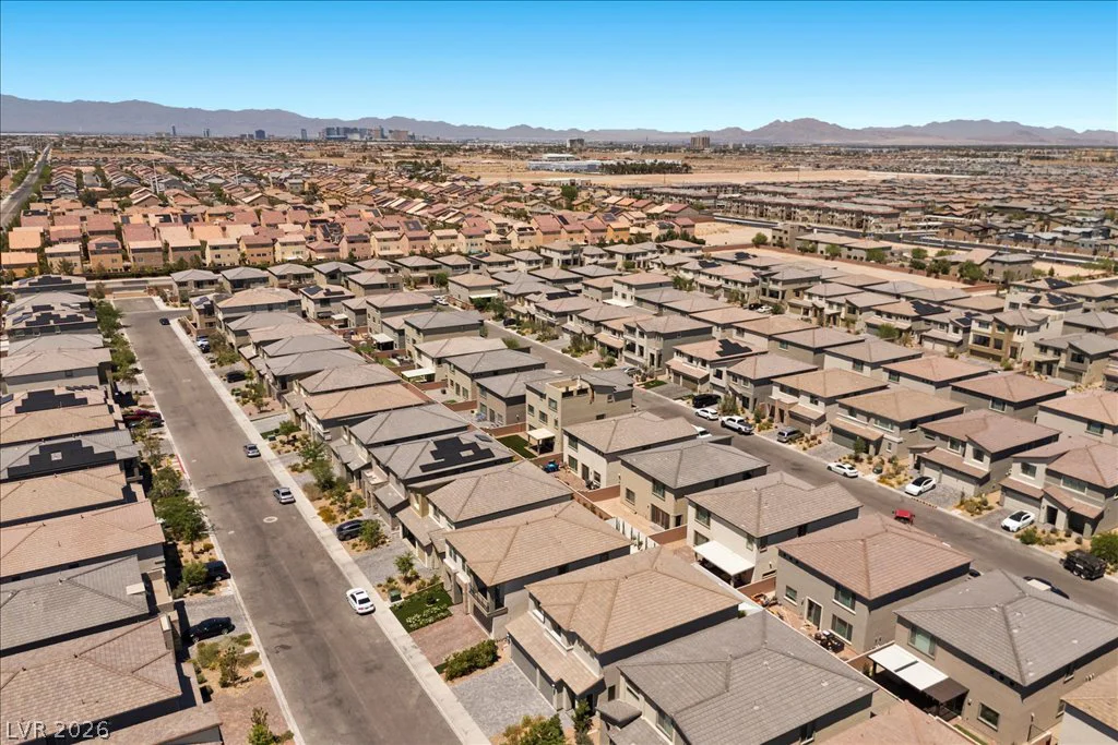 10232 Eden Mountain, Las Vegas, NV 89141