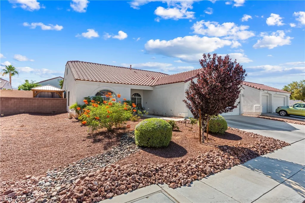 4627 Gleaming Meadows, North Las Vegas, NV 89031