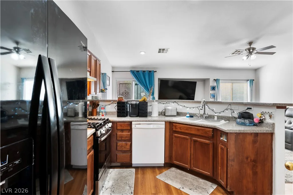 4627 Gleaming Meadows, North Las Vegas, NV 89031