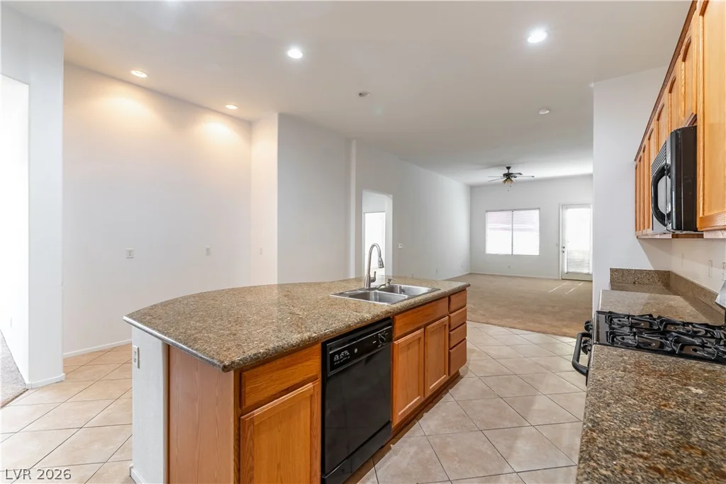 8109 Slate Falls, North Las Vegas, NV 89085