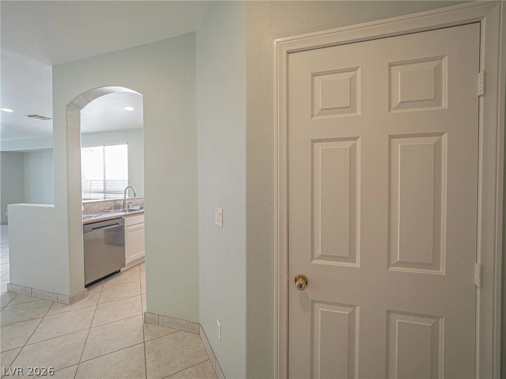 652 Baldurn, Las Vegas, NV 89183
