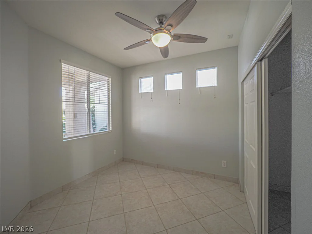 652 Baldurn, Las Vegas, NV 89183