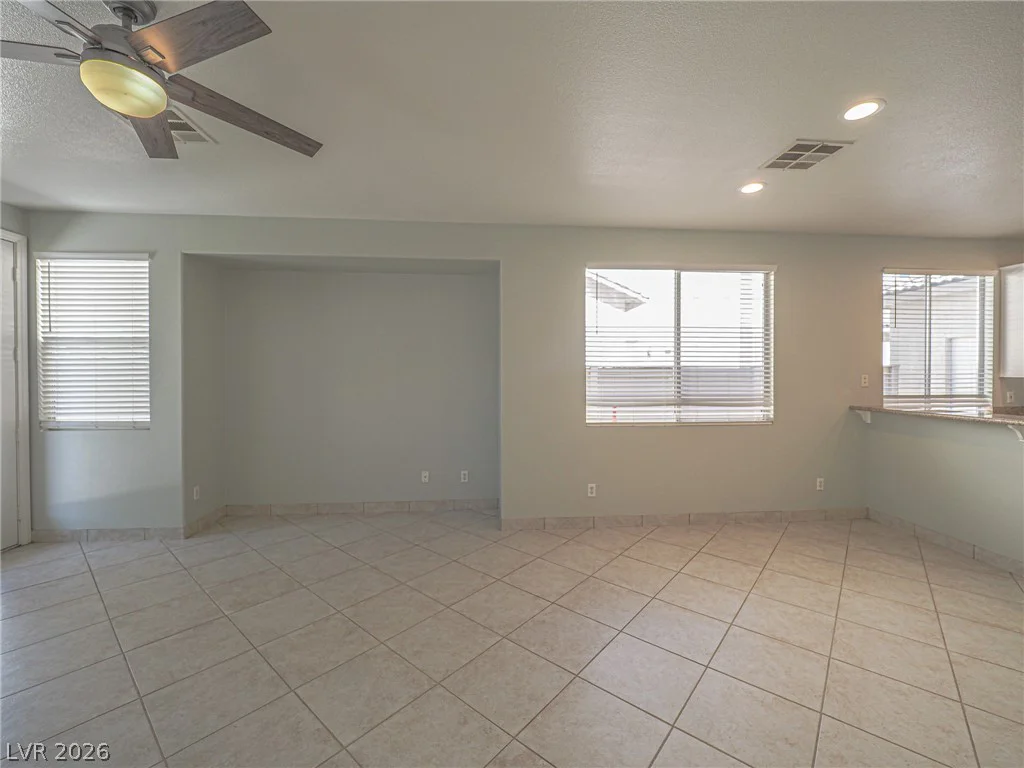 652 Baldurn, Las Vegas, NV 89183