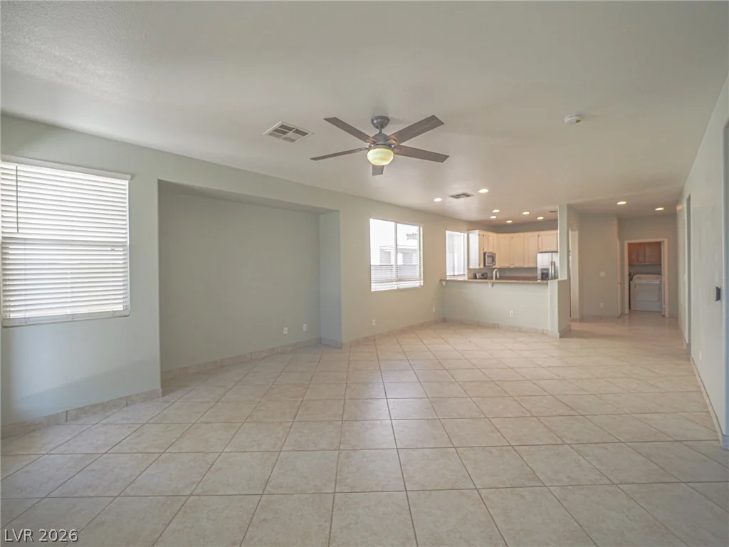 652 Baldurn, Las Vegas, NV 89183
