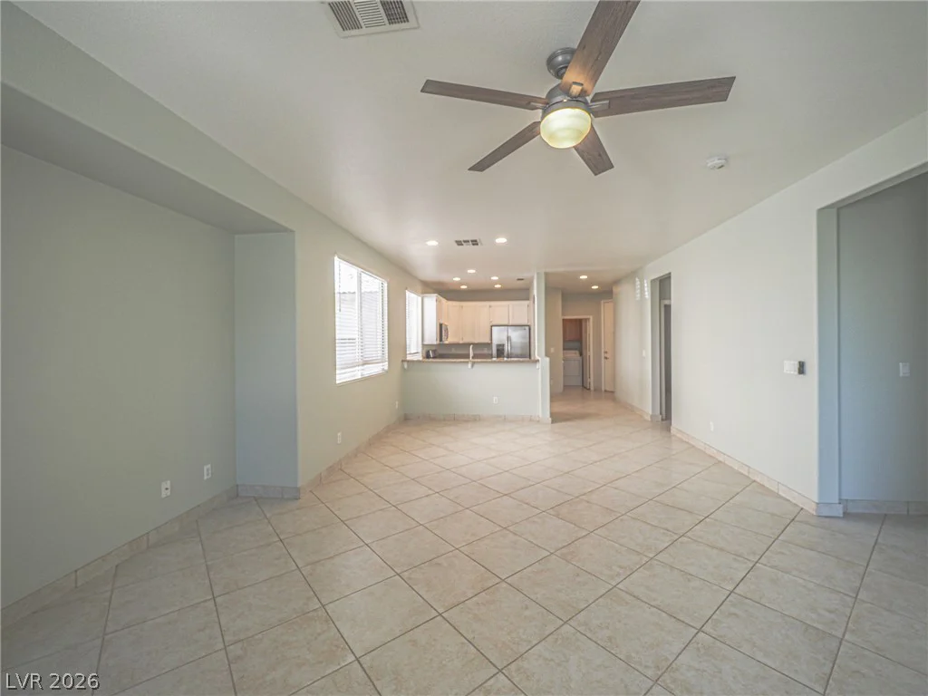 652 Baldurn, Las Vegas, NV 89183