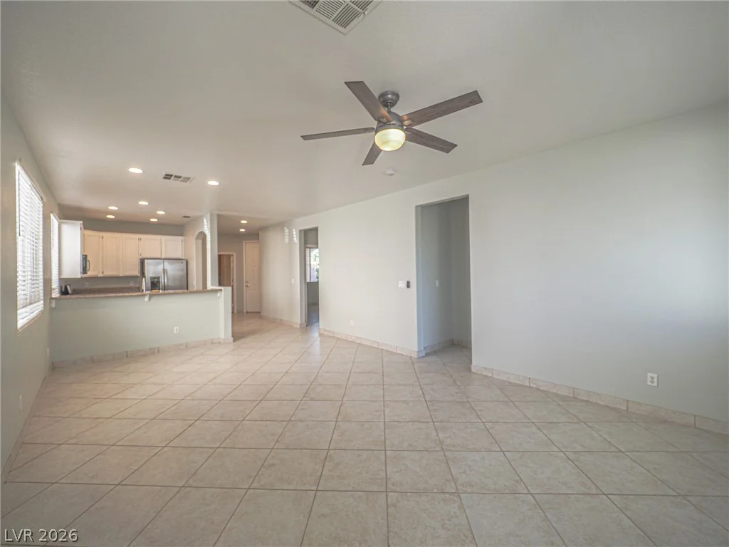 652 Baldurn, Las Vegas, NV 89183