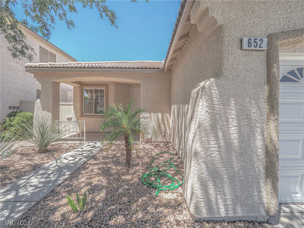 652 Baldurn, Las Vegas, NV 89183