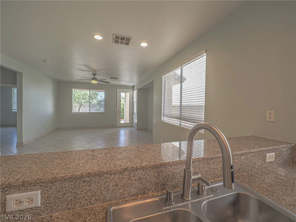 652 Baldurn, Las Vegas, NV 89183
