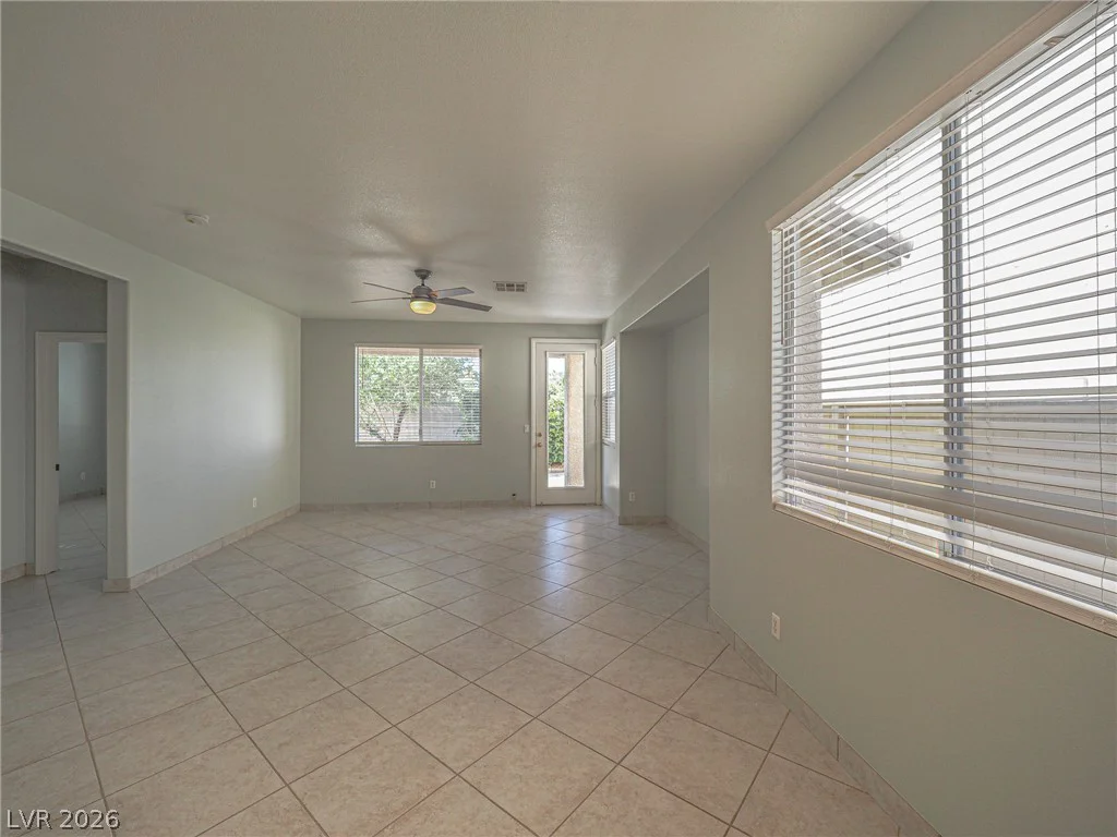 652 Baldurn, Las Vegas, NV 89183