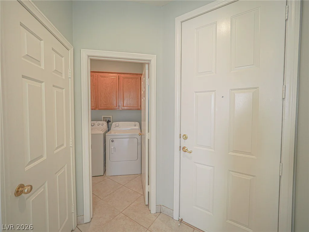 652 Baldurn, Las Vegas, NV 89183