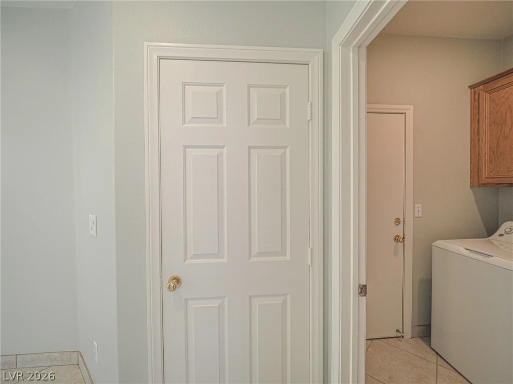 652 Baldurn, Las Vegas, NV 89183