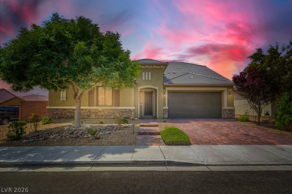 5665 Silver Cascade, Las Vegas, NV 89131