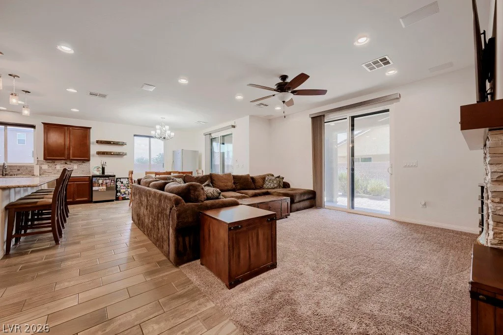 5665 Silver Cascade, Las Vegas, NV 89131