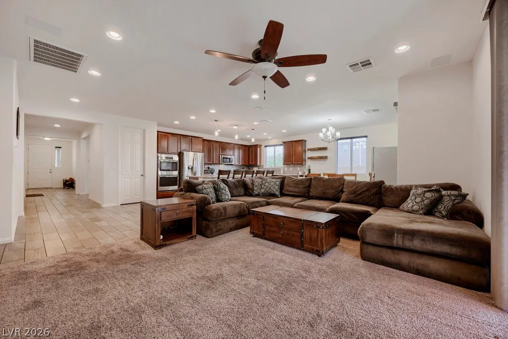 5665 Silver Cascade, Las Vegas, NV 89131