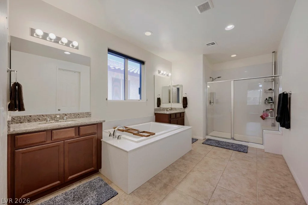 5665 Silver Cascade, Las Vegas, NV 89131
