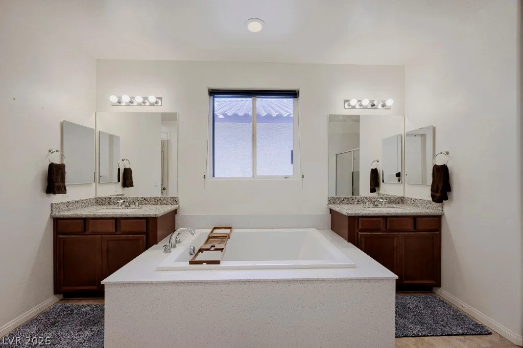 5665 Silver Cascade, Las Vegas, NV 89131