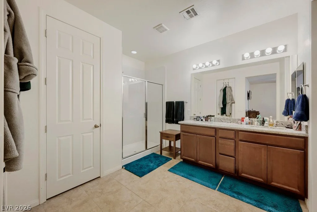 5665 Silver Cascade, Las Vegas, NV 89131