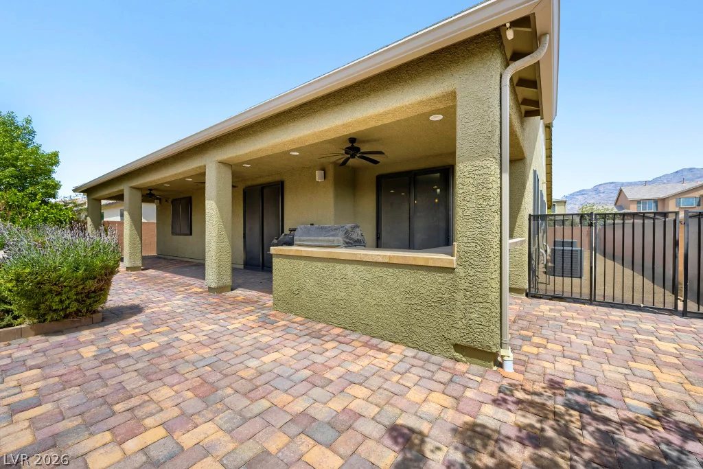 5665 Silver Cascade, Las Vegas, NV 89131