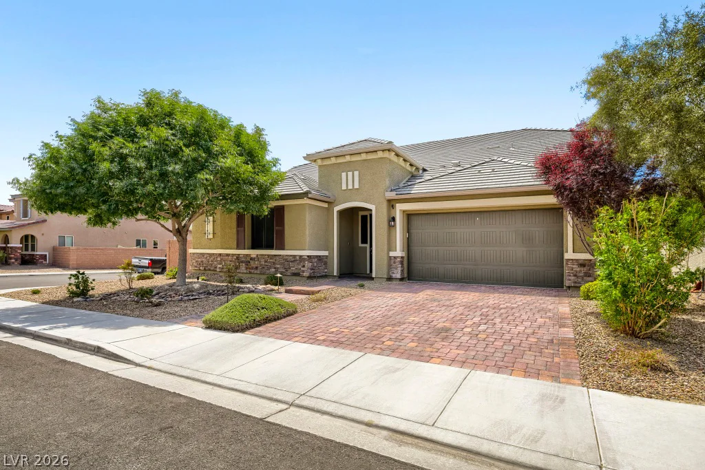 5665 Silver Cascade, Las Vegas, NV 89131