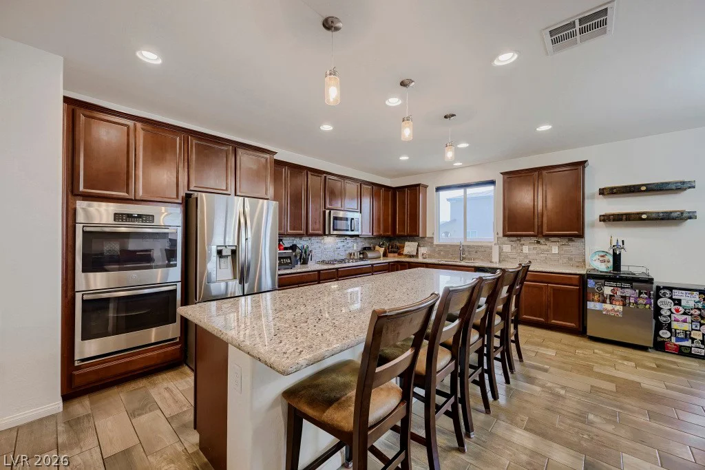 5665 Silver Cascade, Las Vegas, NV 89131