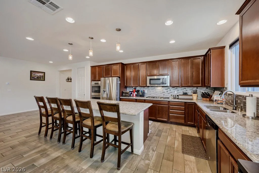5665 Silver Cascade, Las Vegas, NV 89131