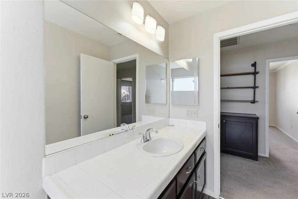 8301 Classic Villa, Las Vegas, NV 89128