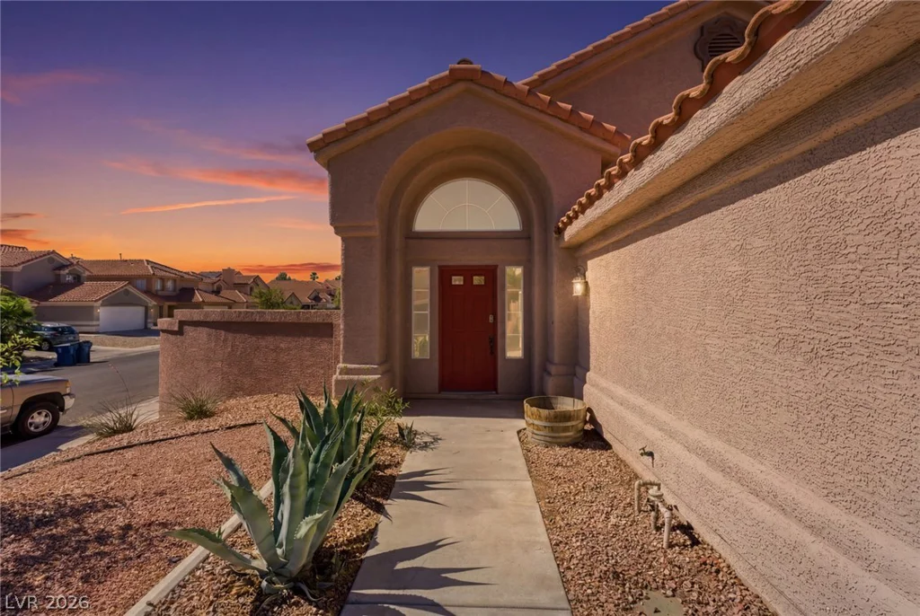 8301 Classic Villa, Las Vegas, NV 89128