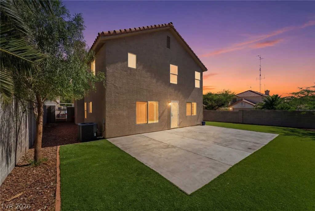 8301 Classic Villa, Las Vegas, NV 89128
