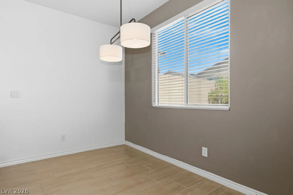 9976 Iron Creek Ave, Las Vegas, NV 89178