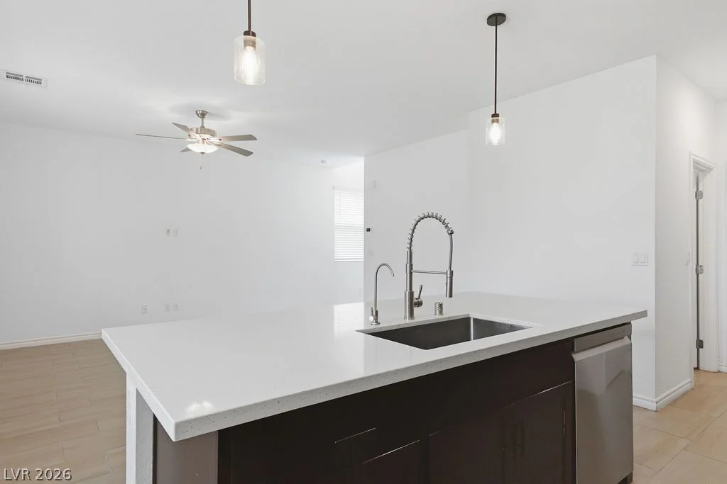 9976 Iron Creek Ave, Las Vegas, NV 89178