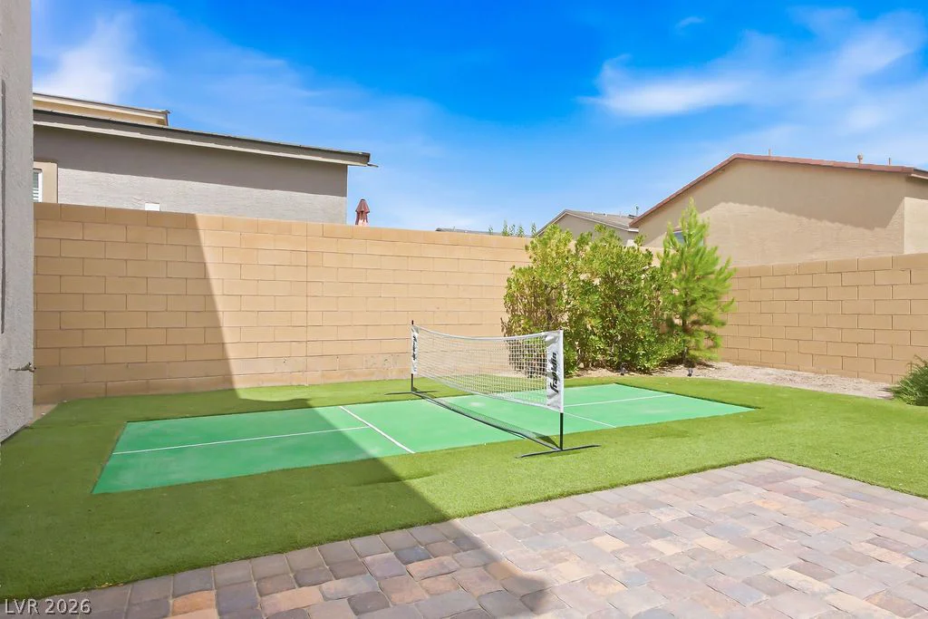 9976 Iron Creek Ave, Las Vegas, NV 89178