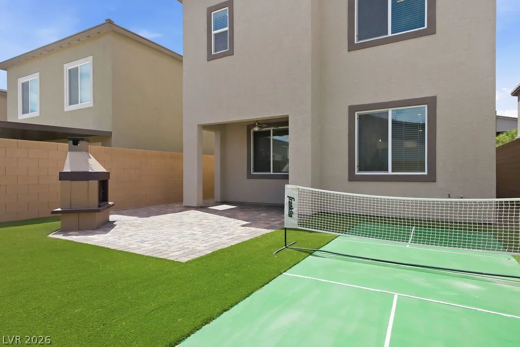 9976 Iron Creek Ave, Las Vegas, NV 89178