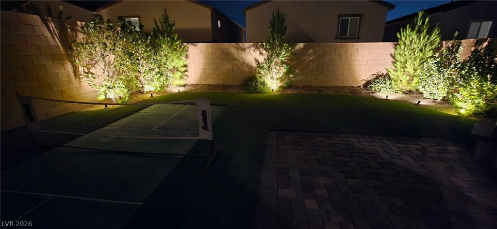 9976 Iron Creek, Las Vegas, NV 89178