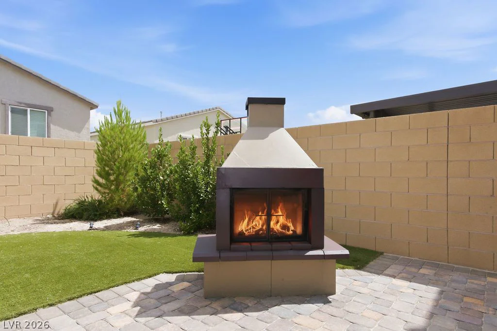 9976 Iron Creek Ave, Las Vegas, NV 89178