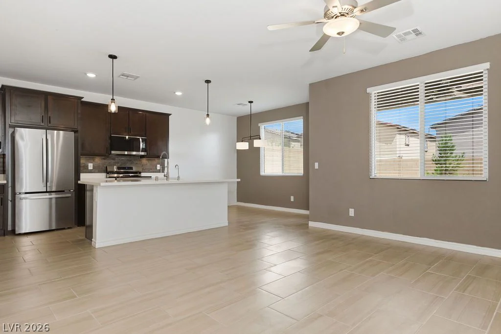 9976 Iron Creek Ave, Las Vegas, NV 89178