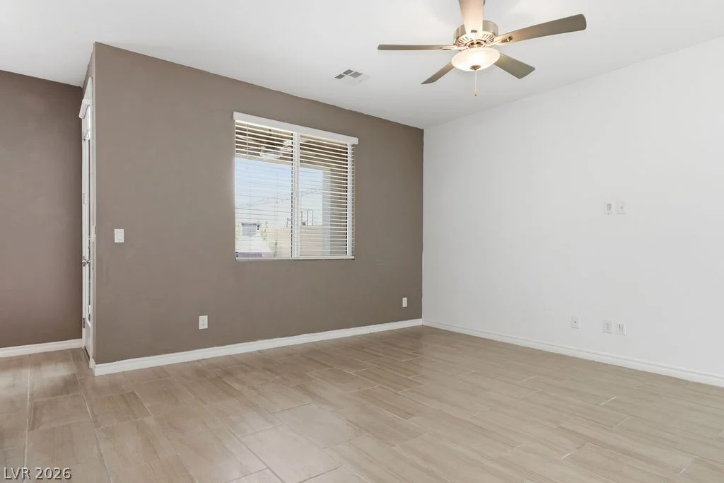 9976 Iron Creek Ave, Las Vegas, NV 89178