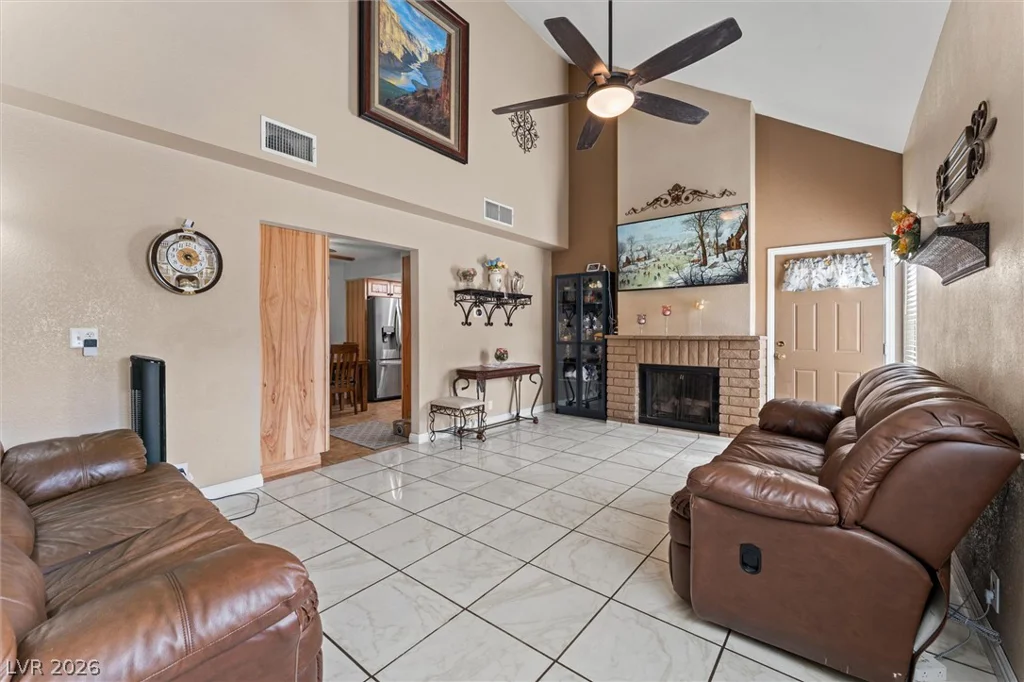 6717 Megan, Las Vegas, NV 89108