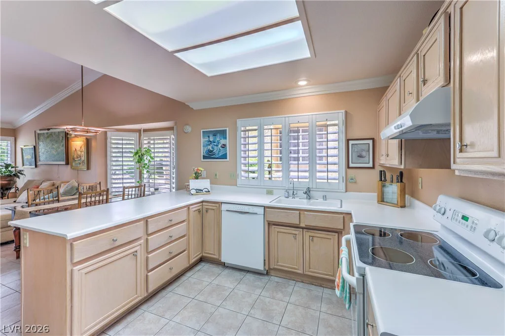 2548 Highvale, Las Vegas, NV 89134
