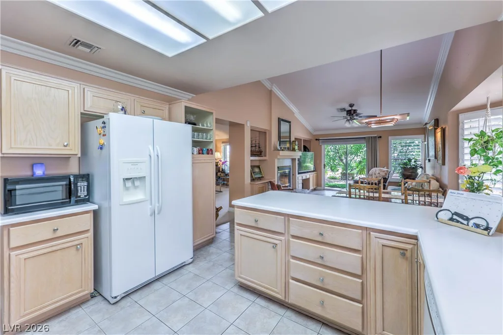 2548 Highvale, Las Vegas, NV 89134