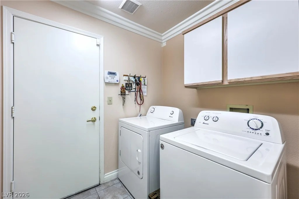 2548 Highvale, Las Vegas, NV 89134