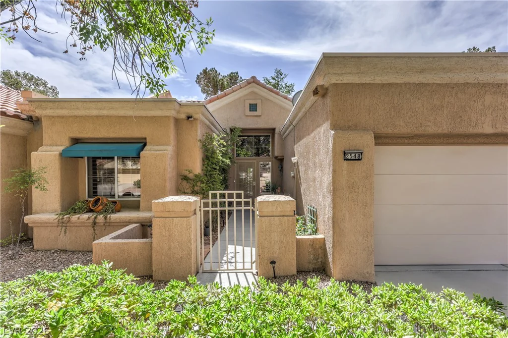2548 Highvale, Las Vegas, NV 89134